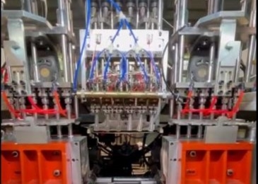 6 Heads Extrusion Blow Molding Machine For Yoghurt / Milk Bottle