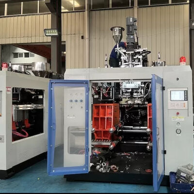 PLC With Touch Screen Control Extrusion Molding Machine with Max Output Capacity 50 Kg/h to 1000 Kg/h and Clamping Force 120KN